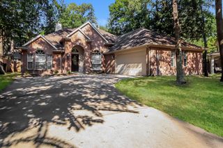 111 N Rambling Ridge Place, Conroe, TX 77385