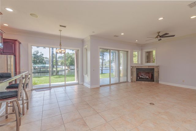 4561 Soundside Terrace, Tiger Point, FL 32563