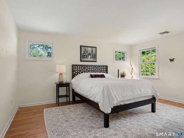 917 Silvermine Road, New Canaan, CT 06840
