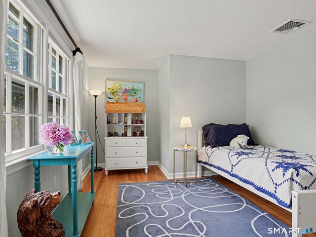 917 Silvermine Road, New Canaan, CT 06840