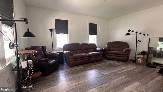 364 WILKES ST, Berkeley Springs, WV 25411