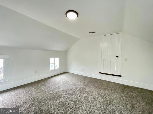 364 WILKES ST, Berkeley Springs, WV 25411