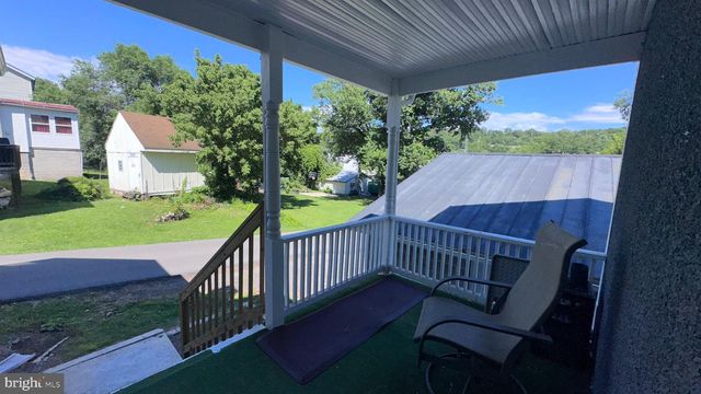 364 WILKES ST, Berkeley Springs, WV 25411