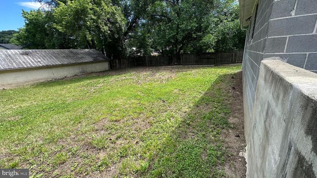 364 WILKES ST, Berkeley Springs, WV 25411