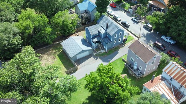 364 WILKES ST, Berkeley Springs, WV 25411