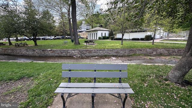 364 WILKES ST, Berkeley Springs, WV 25411