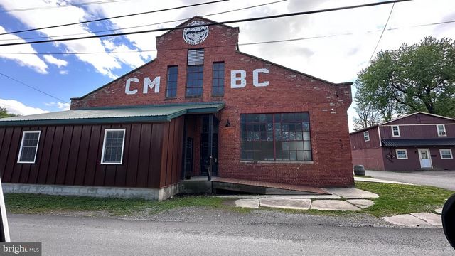 364 WILKES ST, Berkeley Springs, WV 25411