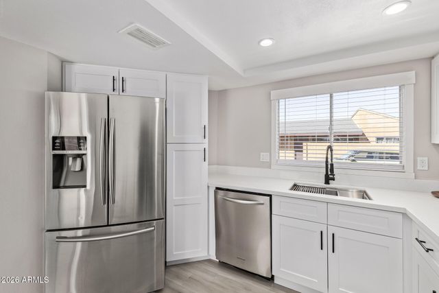 1867 E KIRKLAND Lane, Tempe, AZ 85281