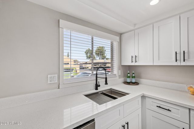 1867 E KIRKLAND Lane, Tempe, AZ 85281