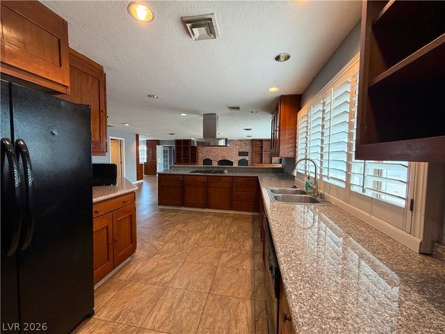 2010 East Pebble Road, Las Vegas, NV 89123