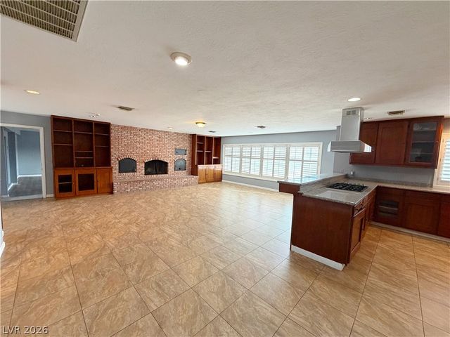 2010 East Pebble Road, Las Vegas, NV 89123