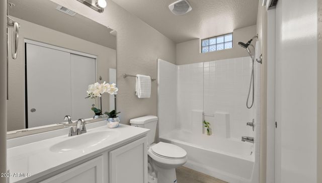 3250 W GREENWAY Road 164, Phoenix, AZ 85053
