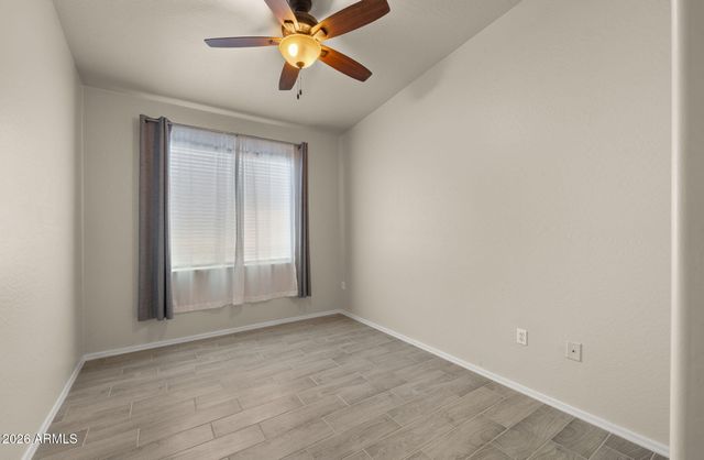 3250 W GREENWAY Road 164, Phoenix, AZ 85053