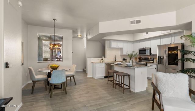 3250 W GREENWAY Road 164, Phoenix, AZ 85053