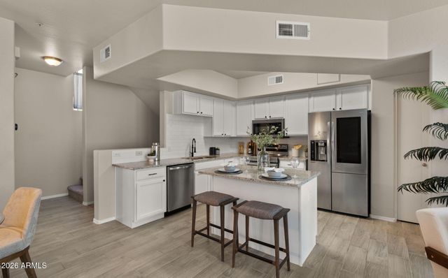 3250 W GREENWAY Road 164, Phoenix, AZ 85053