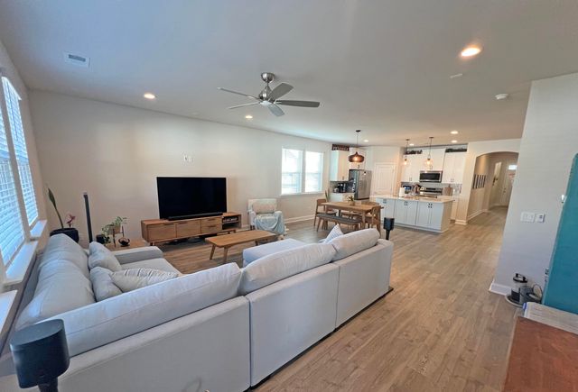 1408 Deercreek Drive, Manning, SC 29102