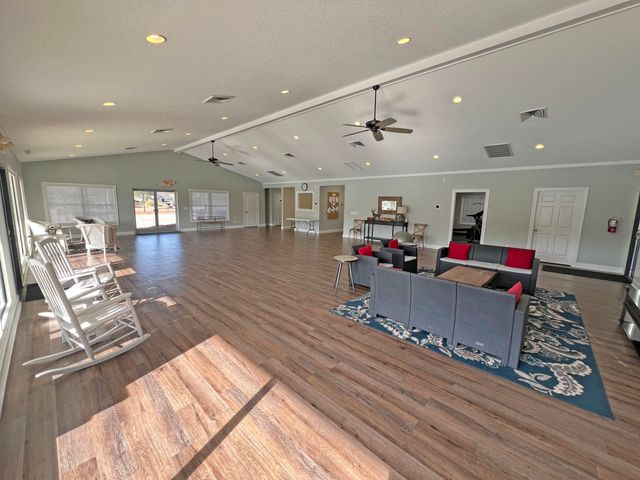 1408 Deercreek Drive, Manning, SC 29102