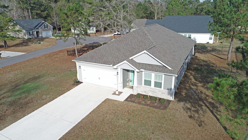 1408 Deercreek Drive, Manning, SC 29102