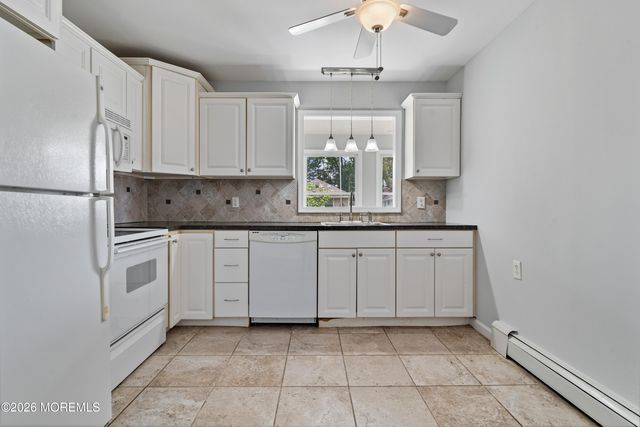 48 Berkshire Court, Toms River, NJ 08753