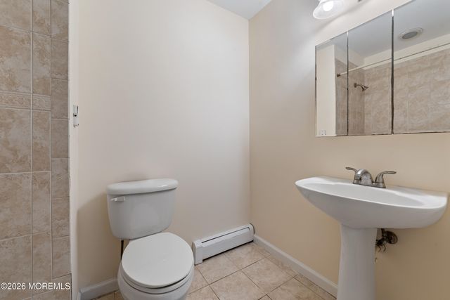48 Berkshire Court, Toms River, NJ 08753