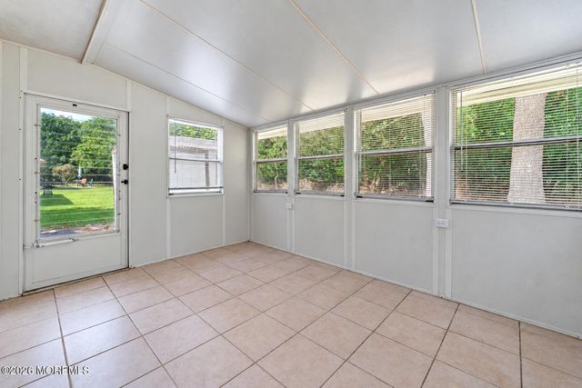 48 Berkshire Court, Toms River, NJ 08753