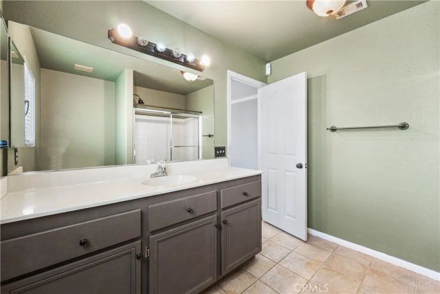 44840 Fenhold, Lancaster, CA 93535