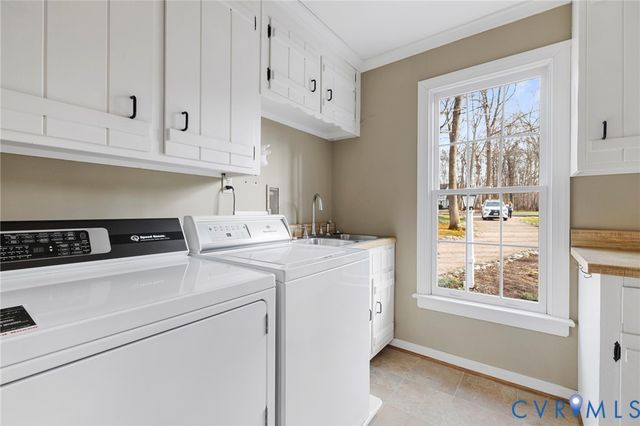 3030 Mount Hill Dr, Midlothian, VA 23113