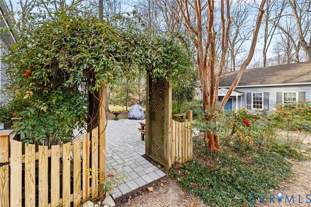 3030 Mount Hill Dr, Midlothian, VA 23113