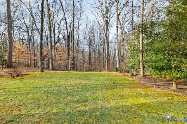 3030 Mount Hill Dr, Midlothian, VA 23113