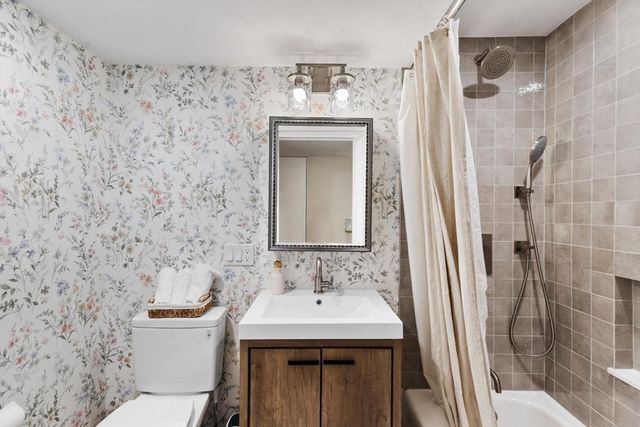 425 Beacon Street 1, Boston, MA 02115