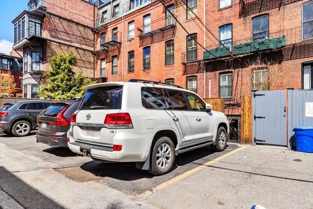 425 Beacon Street 1, Boston, MA 02115