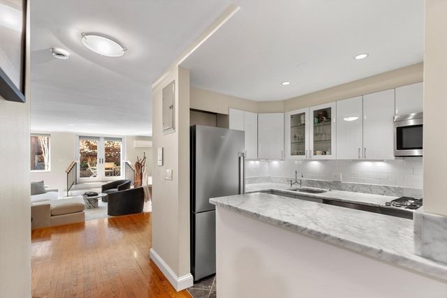 425 Beacon Street 1, Boston, MA 02115