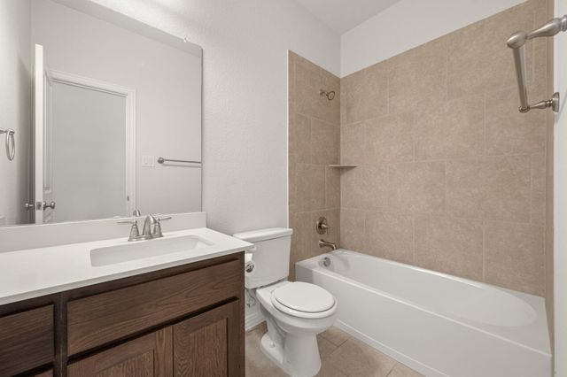 7905 Sunrise Ravine PASS, Lago Vista, TX 78645