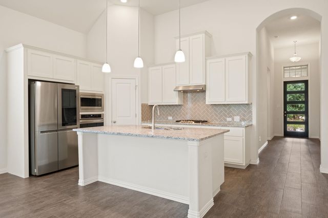 7905 Sunrise Ravine PASS, Lago Vista, TX 78645