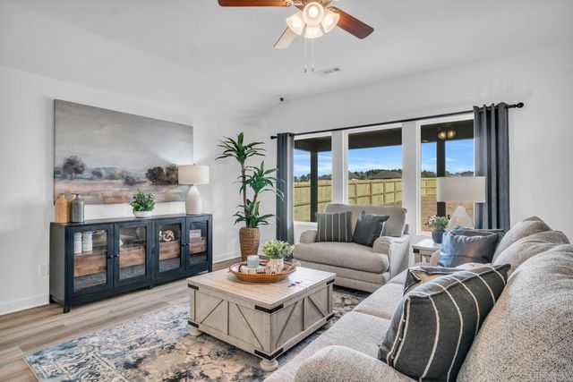 28 Plantation Drive, Mayflower, AR 72106