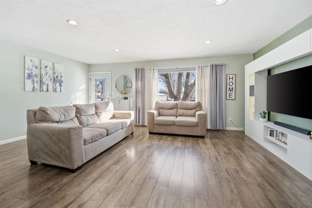 86 PIONEER COURT, Fond Du Lac, WI 54935