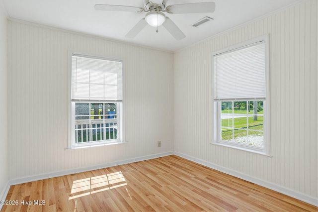 201 Riverside Drive, Sneads Ferry, NC 28460