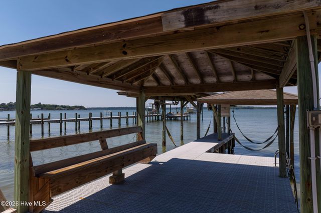 201 Riverside Drive, Sneads Ferry, NC 28460