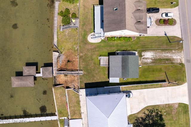 201 Riverside Drive, Sneads Ferry, NC 28460