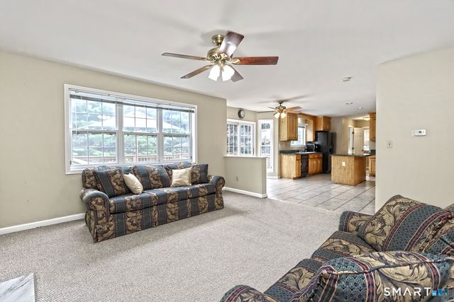 29 Commodore Hull Drive, Derby, CT 06418