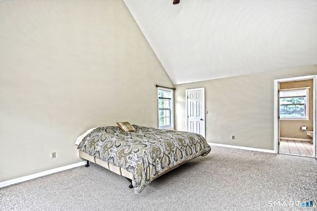 29 Commodore Hull Drive, Derby, CT 06418