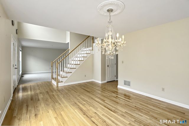 29 Commodore Hull Drive, Derby, CT 06418