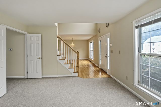 29 Commodore Hull Drive, Derby, CT 06418