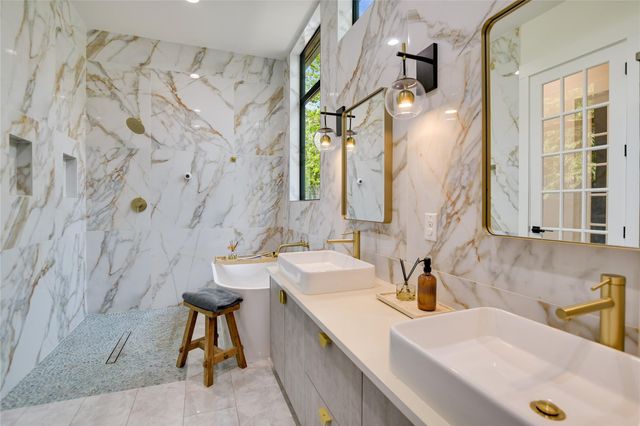 7810 Hardy DR, Austin, TX 78757