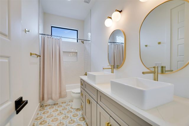 7810 Hardy DR, Austin, TX 78757