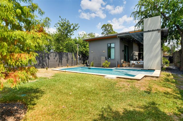 7810 Hardy DR, Austin, TX 78757