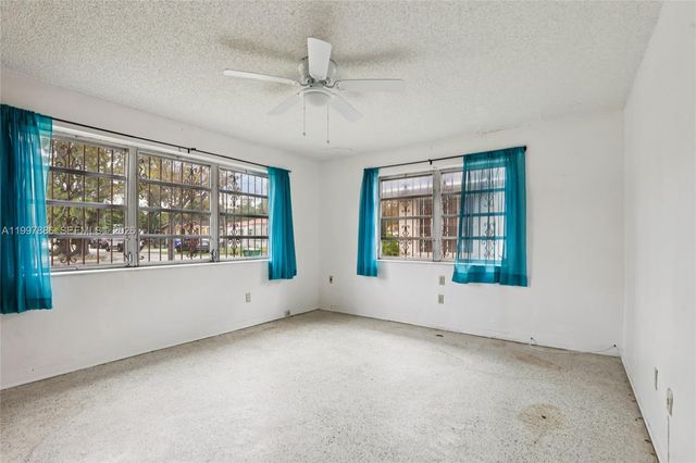 4756 SW 7th St, Miami, FL 33134