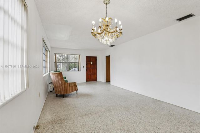 4756 SW 7th St, Miami, FL 33134