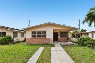 4756 SW 7th St, Miami, FL 33134