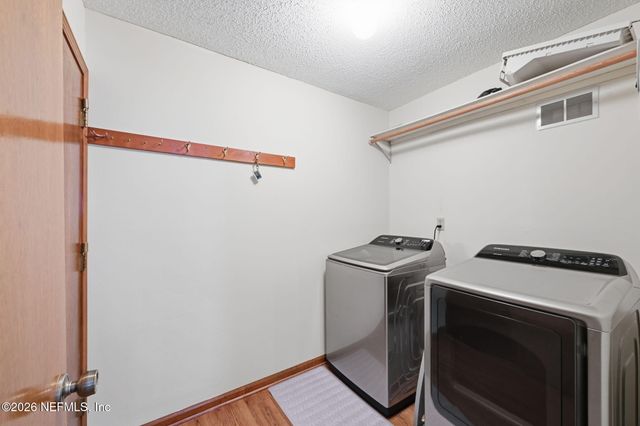 5261 HOOF PRINT Drive N, Jacksonville, FL 32257